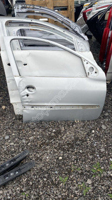 PEUGEOT 206 SAĞ ÖN VE ARKA KAPI ORİJİNAL ÇIKMA