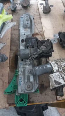 OPEL ASTRA J SAĞ ARKA CAM KRİKOSU.OTO ERKAN ÜNYE