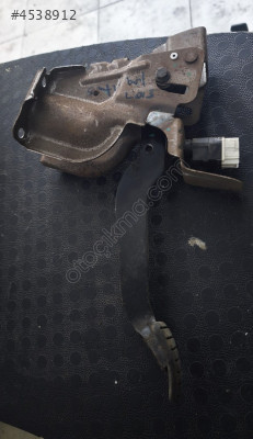RENAULT SYMBOL PEDAL