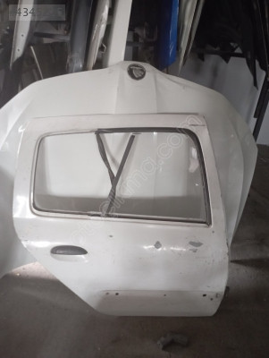 2005 model clio sag arka kapı