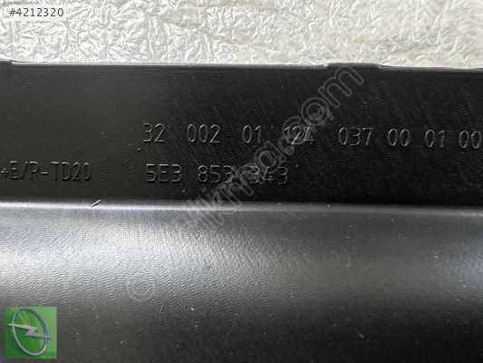 SKODA OCTAVIA 2020 ÖN PANJUR ÜST KAPLAMA ORJ 5E3853343