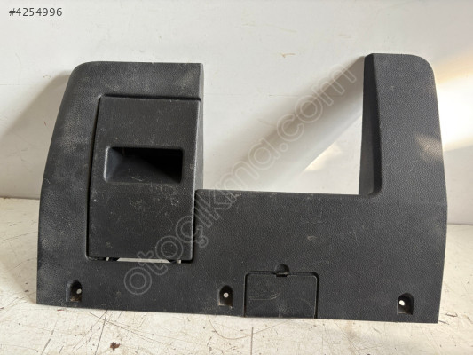 FORD FİESTA TORPİDO DİREKSİYON ALT BAKALİTİ