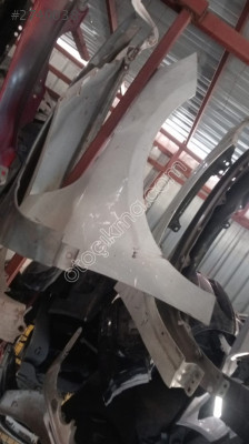 Volvo S60 sağ ön çamurluk çıkma