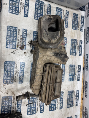 ÇIKMA RENAULT LAGUNA KALORİFER KAZANI KUTUSU