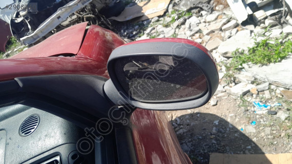 Clio 2 sag ayna yedek parça