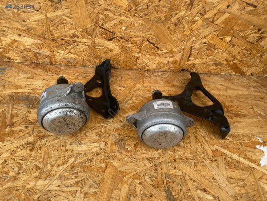 PORSCHE CAYMAN BOXSTER MOTOR KULAĞI TAKOZ 98137504902