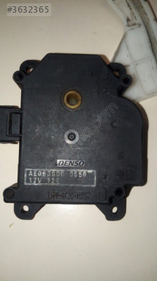 AVENSİS 06 SICAK SOĞUK KALORİFER YÖNLENDİRME MOTORU DE063800-0560