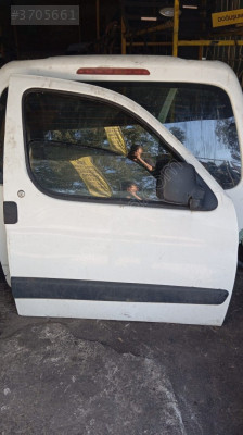 Pejo parkner sağ ön kapı