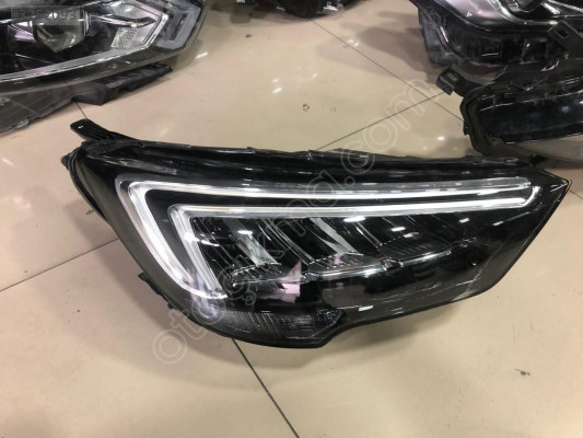 OPEL CROSSLAND X FULL LED SAĞ FAR YQ00709880