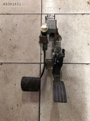 CLİO 4 1.2 PEDAL TAKIMI ORJİNAL PARÇA ÇIKMAA