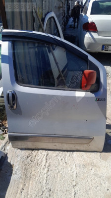Fiorino sağ ön kapı hatasız