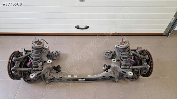 PORSCHE CARRERA 991 KASA ARKA DİNGİL SETİ 2012/2016