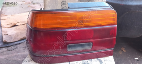 Toyota corolla sol arka stop