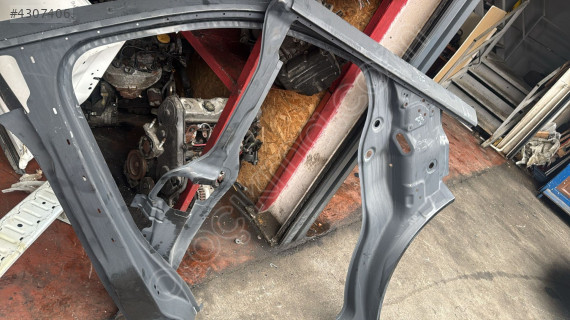 Ford courier sıfır orjinal sağ çeyrek sacı