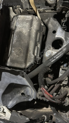 BMW F20 SİGORTALIK KUTUSU KOMPLE