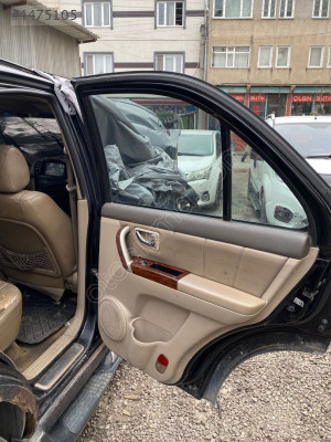 KİA SORENTO  ( 2005 - 06 )SAĞ ARKA KAPI İÇ DÖŞEME ORJINAL ÇIKMA