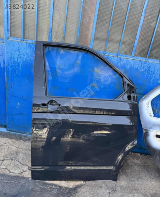 VOLKSWAGEN TRANSPORTER SAĞ ÖN KAPI EYUPCAN OTO'DA