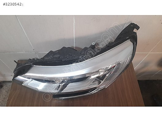 RENAULT MEGAN 4 TOUCH PAKET FAR ORJİNAL ÇİLEK OTO ÇIKMA