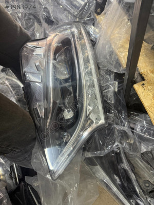 MERCEDES W447 KASA VİTO SERİSİ XENON SAĞ FAR ORJİNAL ÇIKMA