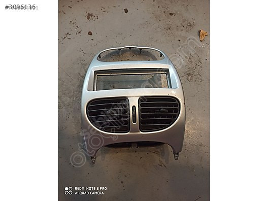 Peugeot 206 gösterge panel çıkışı 'klima çıkışı 43007477
