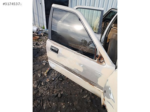 1986 ve 1989 Honda ACCORD SAĞ ÖN KAPI