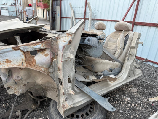 RENAULT MEGANE 1 SOL MARŞBİYEL SACI VE ORTA DİREK 96-01
