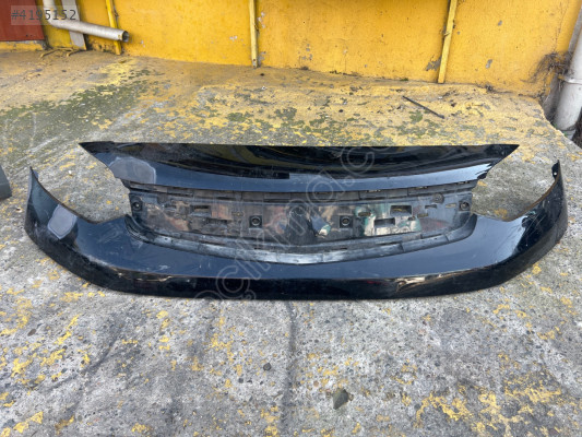 Opel Vivaro ön tampon üst