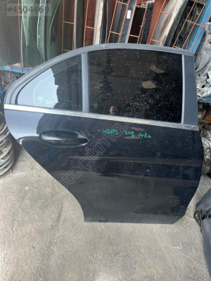 MERCEDES W205 SAĞ ARKA KAPI OTO FEDAİ