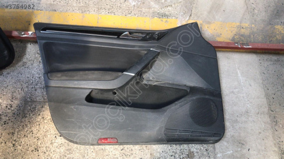 VOLKSWAGEN GOLF7 SOL ÖN KAPI DÖŞEMESİ VE TÜM ÇIKMA