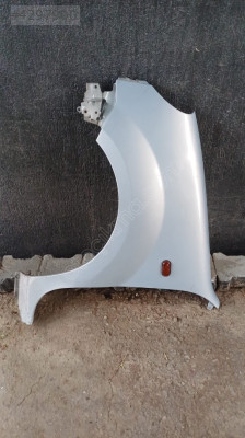 Renault Kango2 sol ön çamurluk