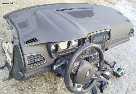 RENAULT MEGANE 4 TORPİDO ÇEVİK OTO ÇIKMA