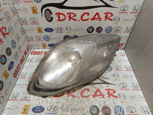 TOYOTA YARİS SAĞ ÖN FAR ORJİNAL ÇIKMA PARÇA 89902767