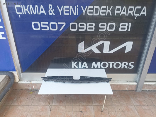 KİA X-CEED ÖN PANEL ÜST BAKALİT ORİJİNAL ÇIKMA YEDEK PARÇA