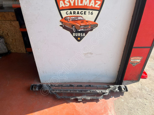 BMW 2 SERİSİ F22 F23 ORTA IZGARA ORJİNAL 51117293870