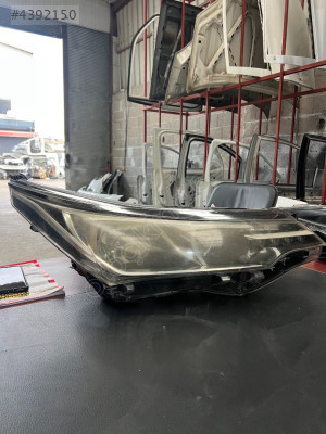 2017 Model Toyota corolla çıkma ön sağ far