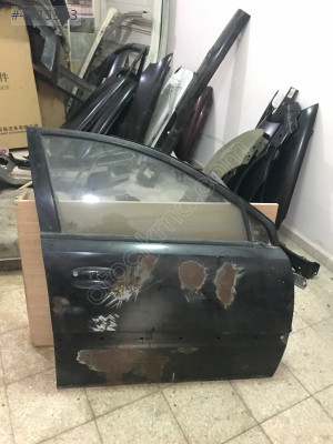 KİA RİO E.M SAĞ ÖN KAPI ÇIKMA DOLU KOMPLE