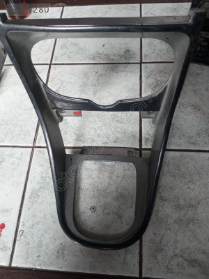 Peugeot 307 vites konsol çerçevesi
