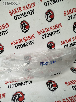 Peugeot 207 Modeli için Orjinal Far Camı