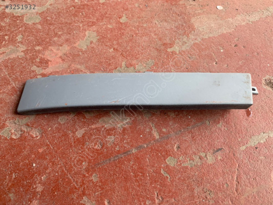 SKODA OCTAVİA STOP LAMBA ALT PLASTIGI 1U6813346