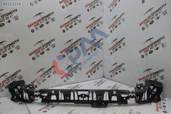 2011 2020 BMW 1 SERİSİ F20 F21 ARKA ORTA TAMPON BRAKETİ