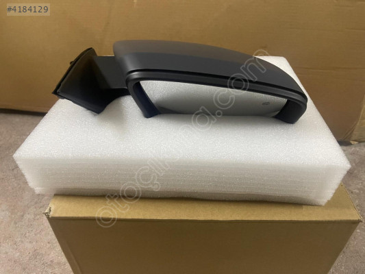 MG HS SAĞ AYNA SIFIR KUTUSUNDA 10423812