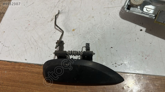 2017-2023 DACİA DUSTER SAĞ ARKA KAPI KOLU ORJ ÇIKMA