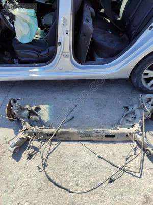 RENAULT FLUANCE ARKA DİNGİL DOLU BOŞ ORJİNAL HATASİZ CİKMA