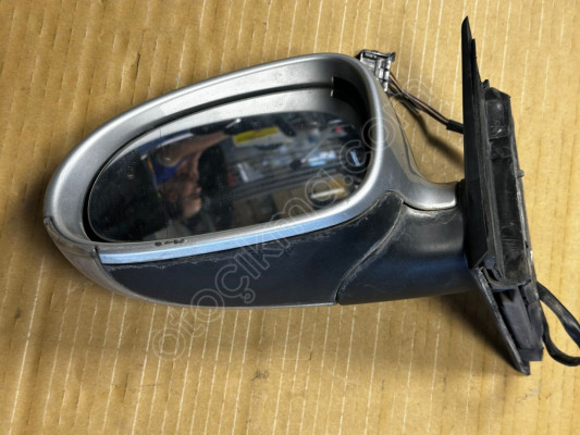 VW PASSAT B5.5 03-05 SOL DİKİZ AYNASI (SİNYALLİ) 3B1857507T 01C