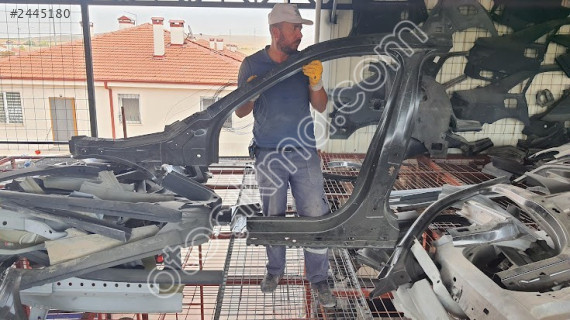 BMW F40 1 SERİSİ 2018-20 SOL MARŞBİYEL SACI