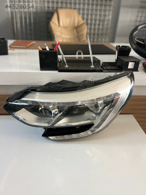 Renault megane 4 çıkma ön sol far