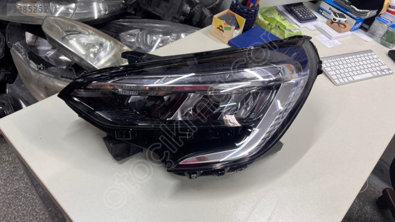 RENAULT CLİO 5 SAĞ SOL FAR ORJİNAL ÇIKMA