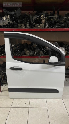 COURİER SAĞ ÖN KAPI HATASIZ BOYASIZ ORJİNAAL ÇIKMA PARÇA