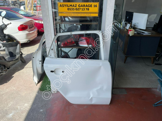 POLO SAĞ ARKA KAPI ORJİNAL