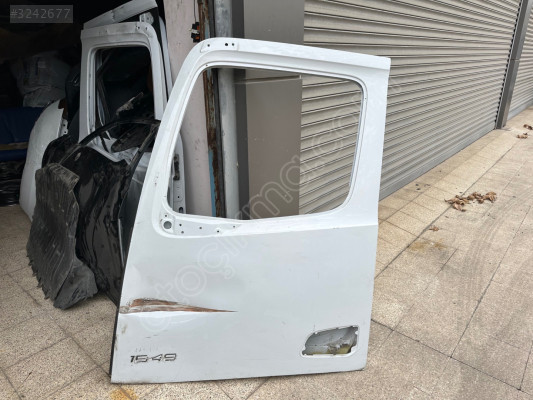 MERCEDES ACTROS 1848 ÇIKMA ORJİNAL SOL ÖN KAPI BDG